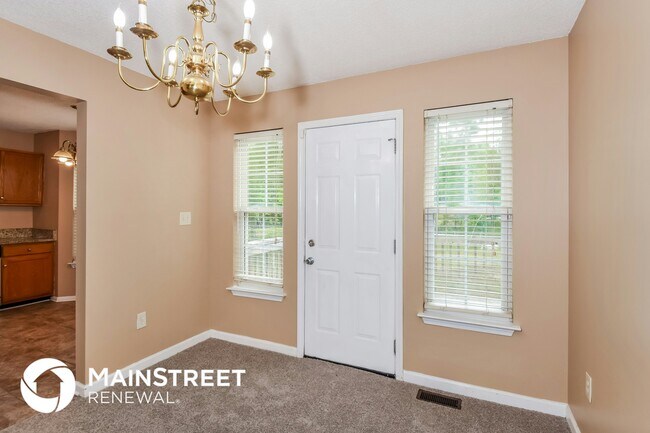 Photo - 3385 Slate Dr