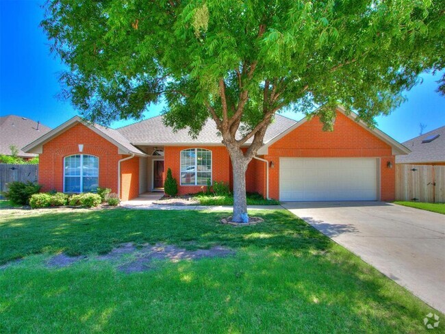 Building Photo - 3921 Brownwood Ln Rental