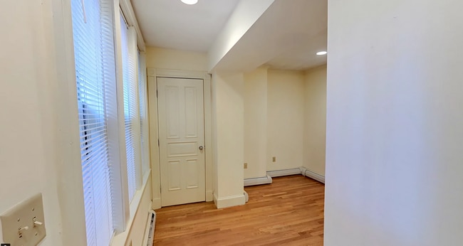 Photo - 507 Beacon St Unit 1