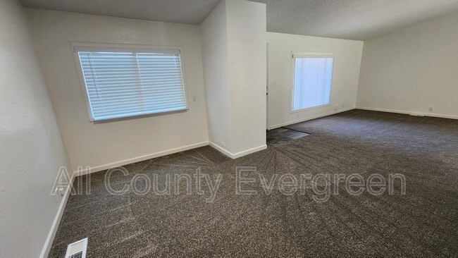 Photo - 33425 Benbow Dr E