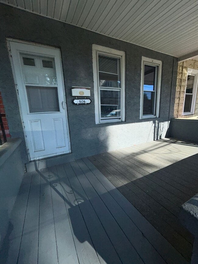 Photo - 126 D'Arcy Ave