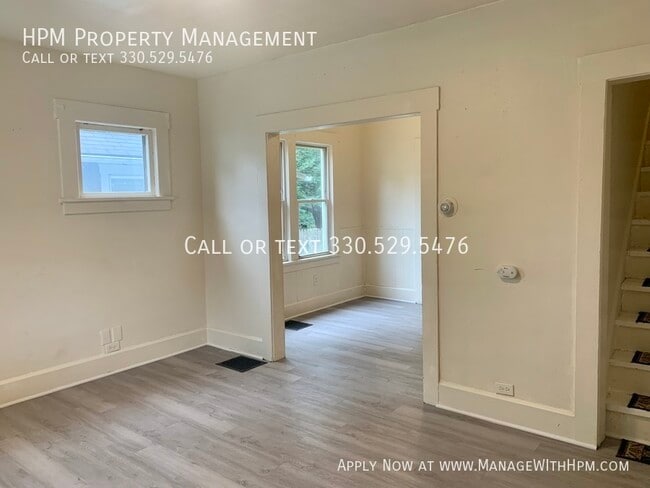 Photo - 1729 Edwards Ave NE