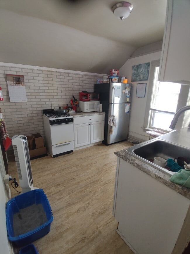 Photo - 2025 W 4th St Unit 2027B