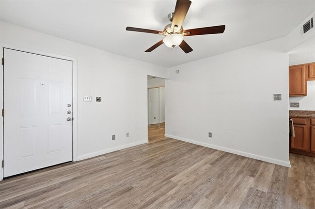 Photo - 2500 Burleson Rd Unit 402