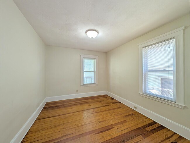 Photo - 79 Conwell Ave Unit 1