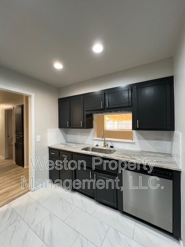 10212 Birkenhead Rd House House Rental in Yukon, OK