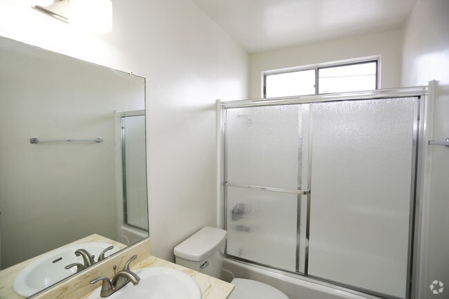 2BR, 2BA-Bathroom