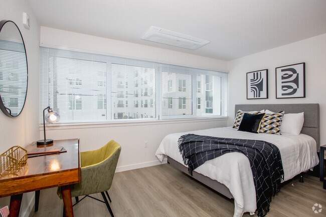 A-13 1BR, 1BA - 640SF - Bedroom
