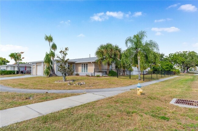 Photo - 6004 Deming Ave