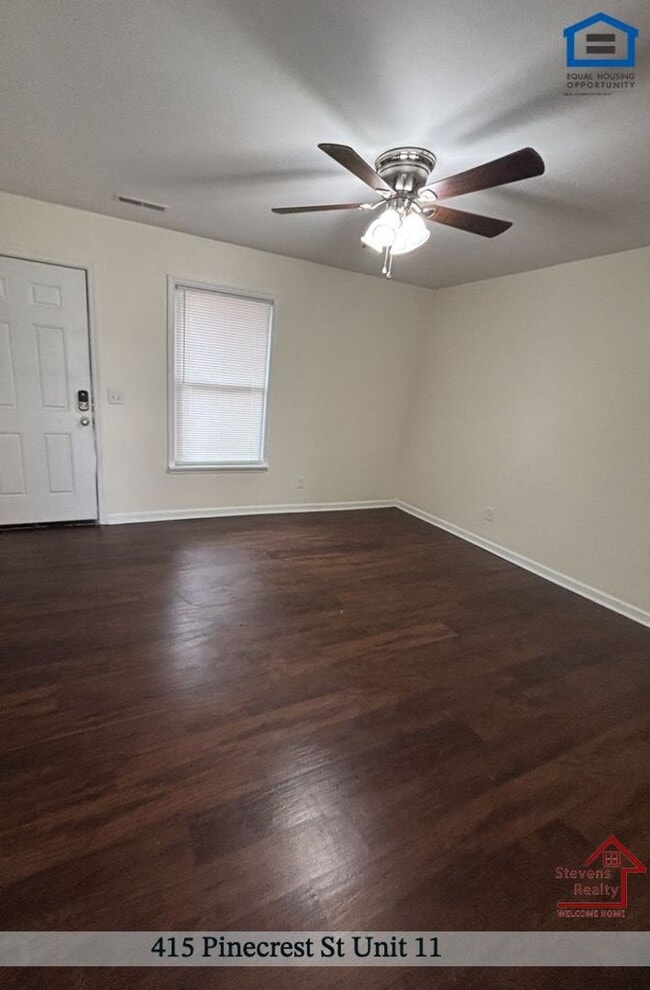 Photo - 415 Pinecrest St