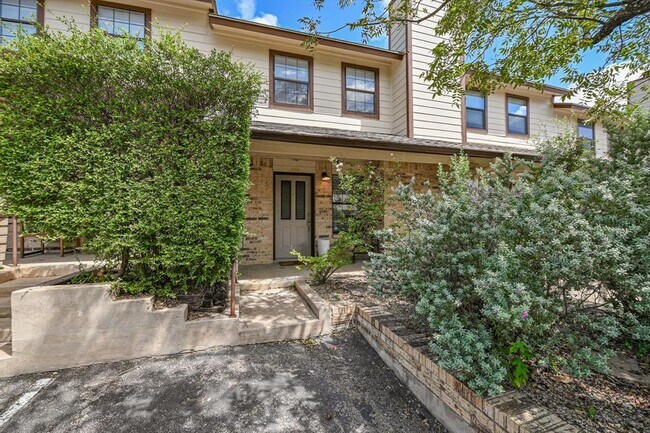 Photo - 7800 Northcrest Blvd Unidad 404