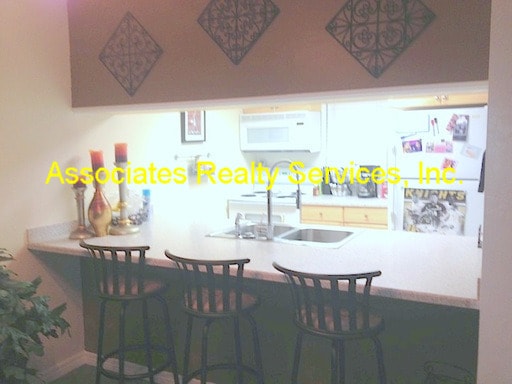 Photo - Nice 2 Br in Mill Run of SW 20th Ave! Great location! Must See!