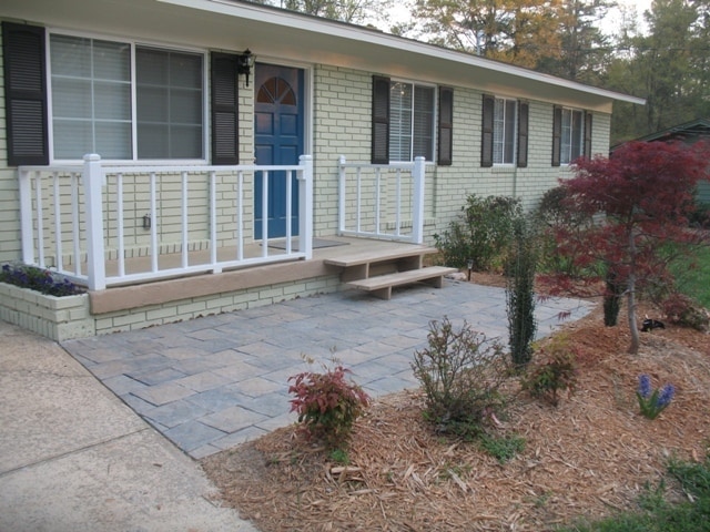 Photo - ***WESTSIDE 3/2 AVA. MAY 31st--POSSIBLY SOONER!***