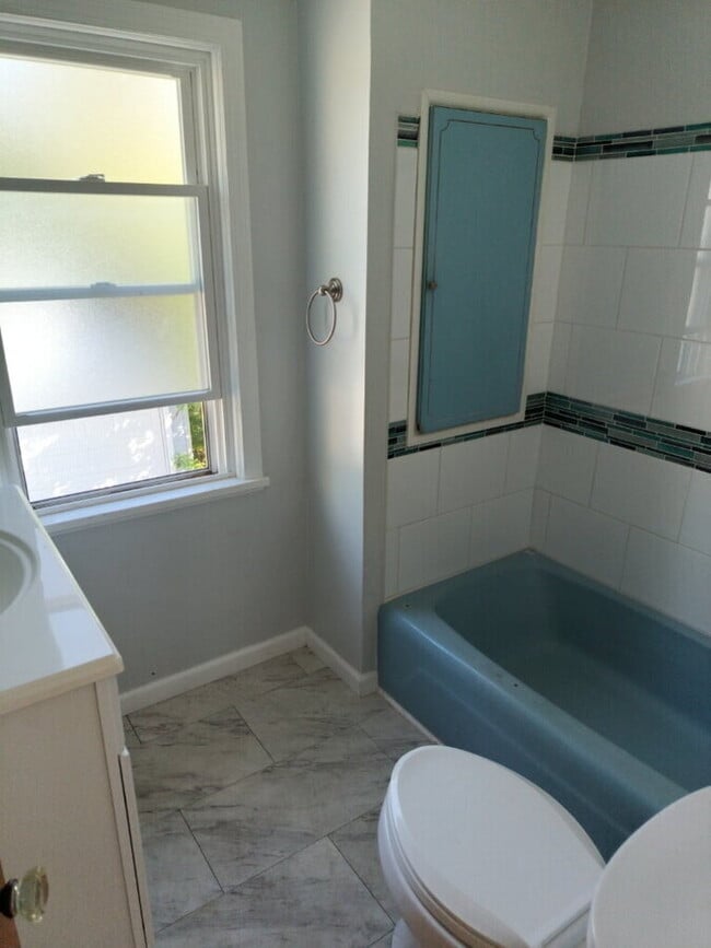 Photo - 4013 E 151st St