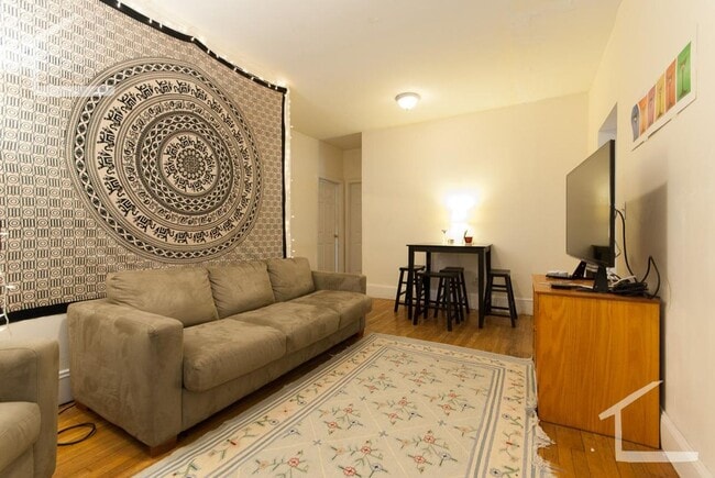 Photo - Brookline 4 BR 1 Bath Apartment - 9/1/26 (H&HW included) NO BROKER FEE