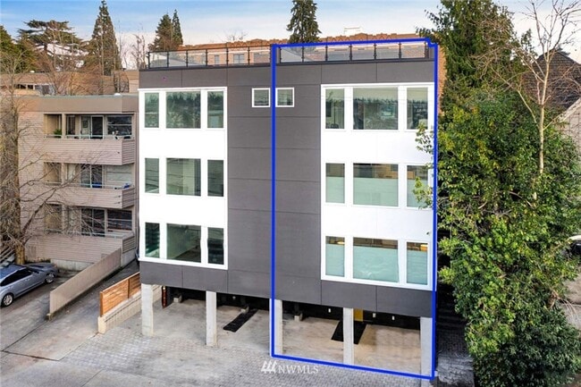 2Bd/2Ba Seattle Townhouse - 2Bd/2Ba Seattle Townhouse