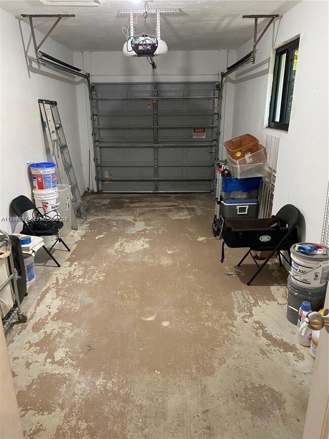 Photo - 1501 Lisbon St