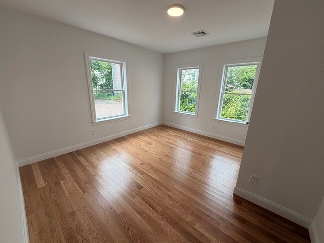 33 Pleasant St Unidad 2