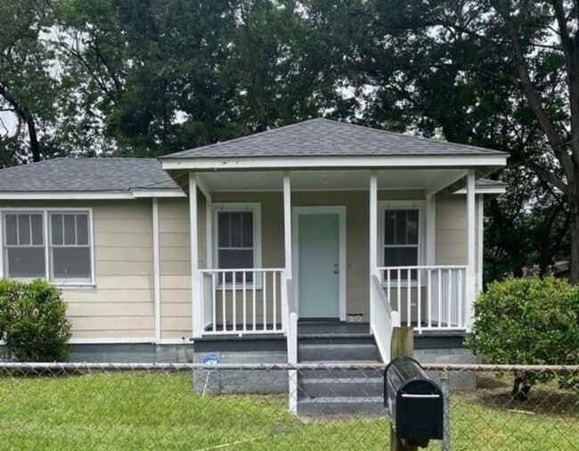 Photo - 1009 Mamie Street