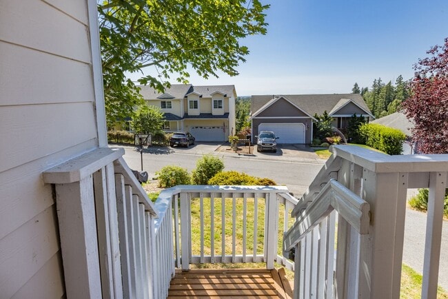 3 Bd., 2.5 B., home near Barkley Village s... - 3 Bd., 2.5 B., home near Barkley Village s...
