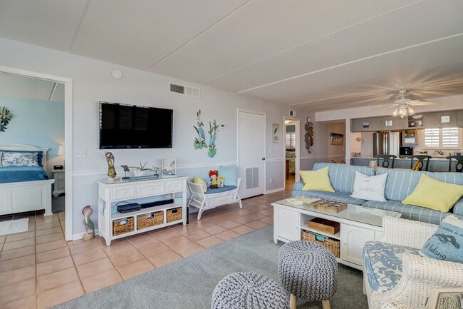 Building Photo - 3240 S Fletcher Ave Unit ID1248197P Rental