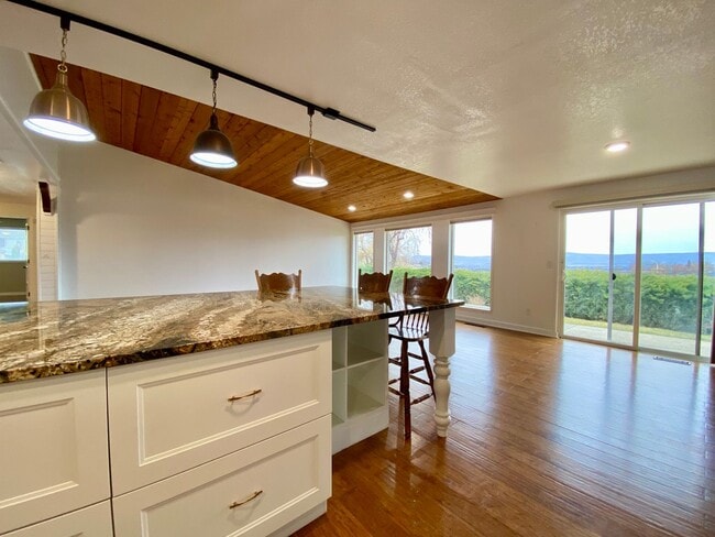 Photo - West Valley Home with Stunning Views