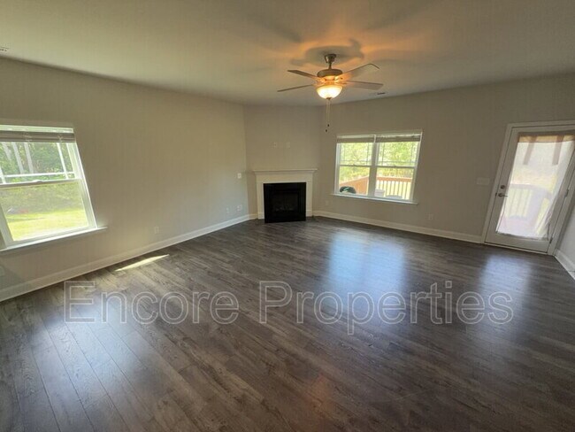 38 Knotty Pine Dr