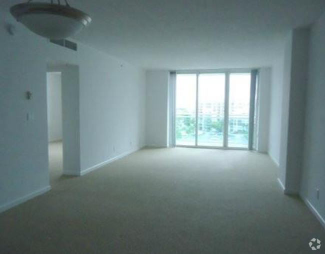 Building Photo - The Residences 1 bedroom 1.5 bathroom with... Rental