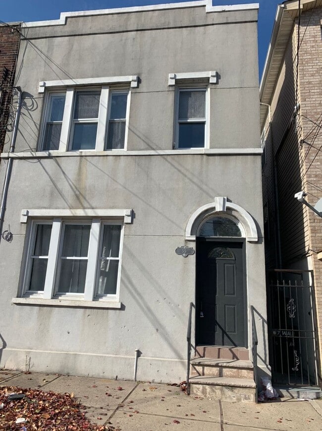 Photo - 55 Wallis Ave Apartments Unit 2