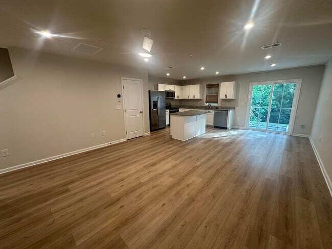 Photo - 146 Villa Grande St