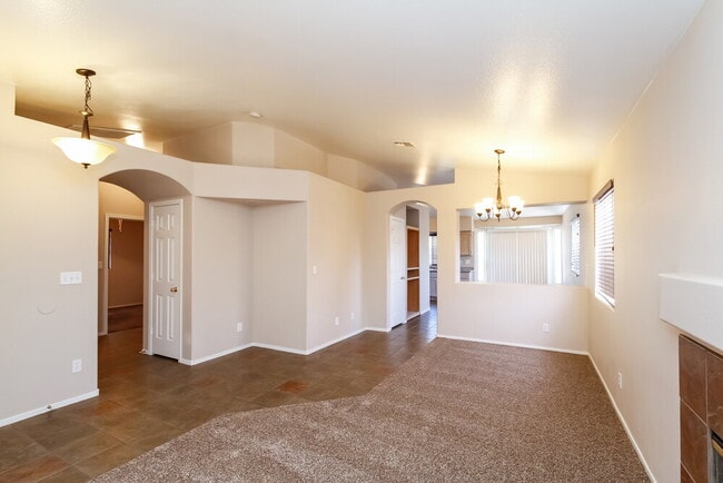 Photo - 8904 Dolente Ave