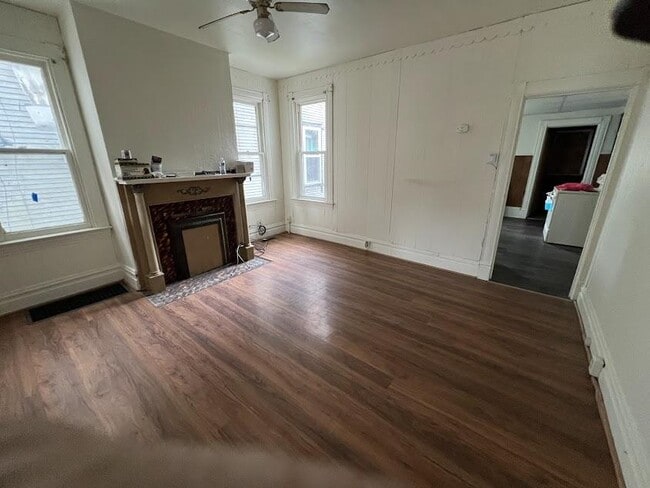 Photo - 504 Woodward Ave