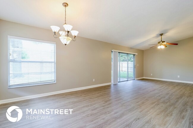 Photo - 1637 Pintail Ct