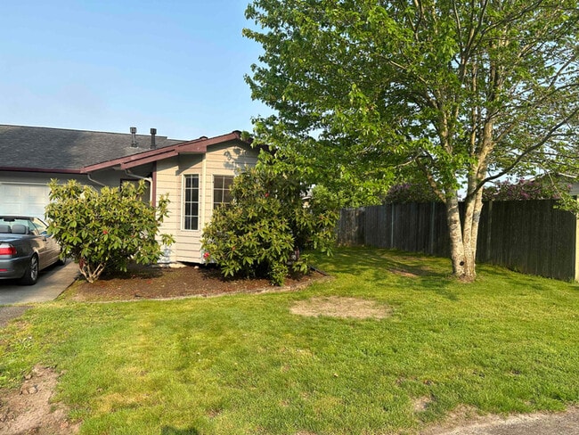 Photo - 2815 E Section St