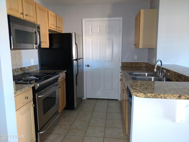 Photo - 1605 Cape Cod Dr