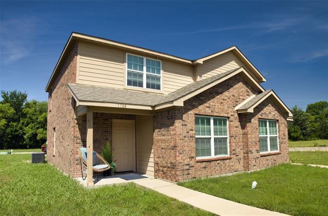 Building Photo - 1708 S Waco St
