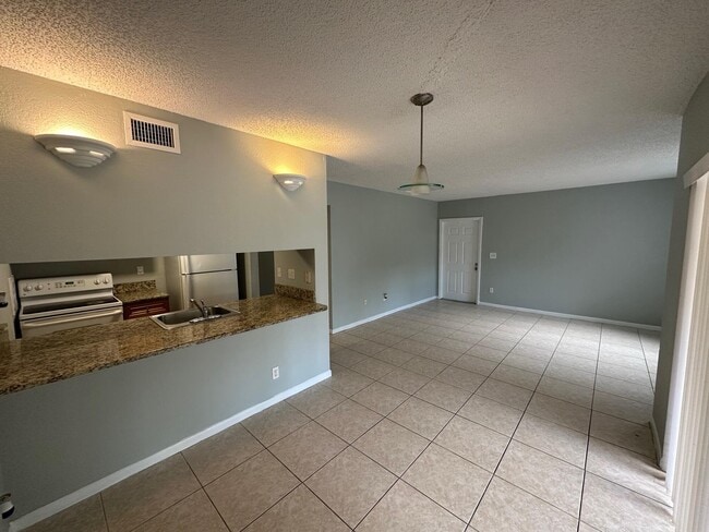 Photo - 6031 10th Ave N Unidad 118