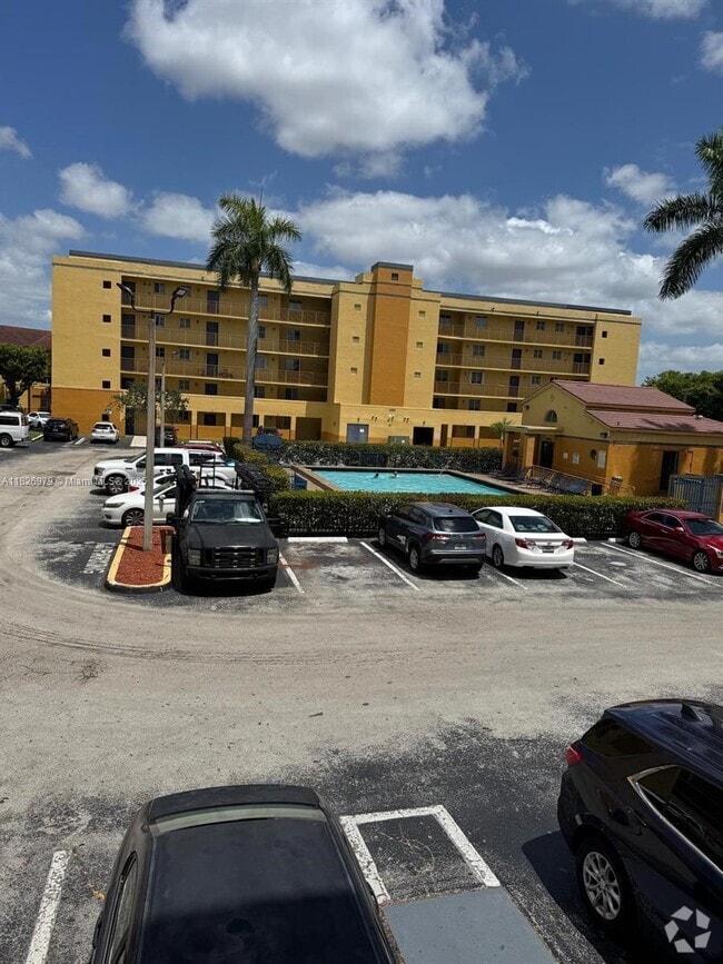Building Photo - 8270 SW 149th Ct Unit 10-210 Rental