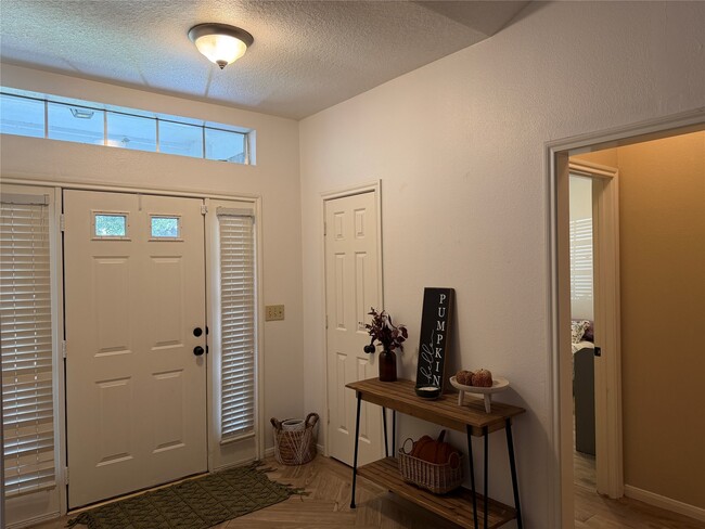 Photo - 2909 Linda Dr