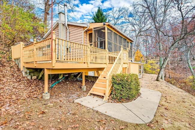 Photo - 23 Cardownie St