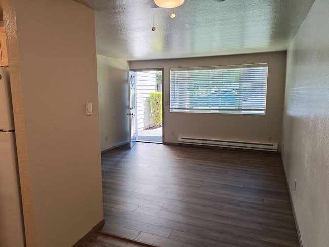 Photo - One Bedroom - newly renovated! $500 off fi... Unit A12