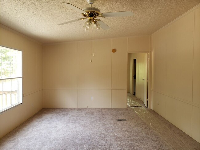 Photo - 4 bedroom Mobile Home