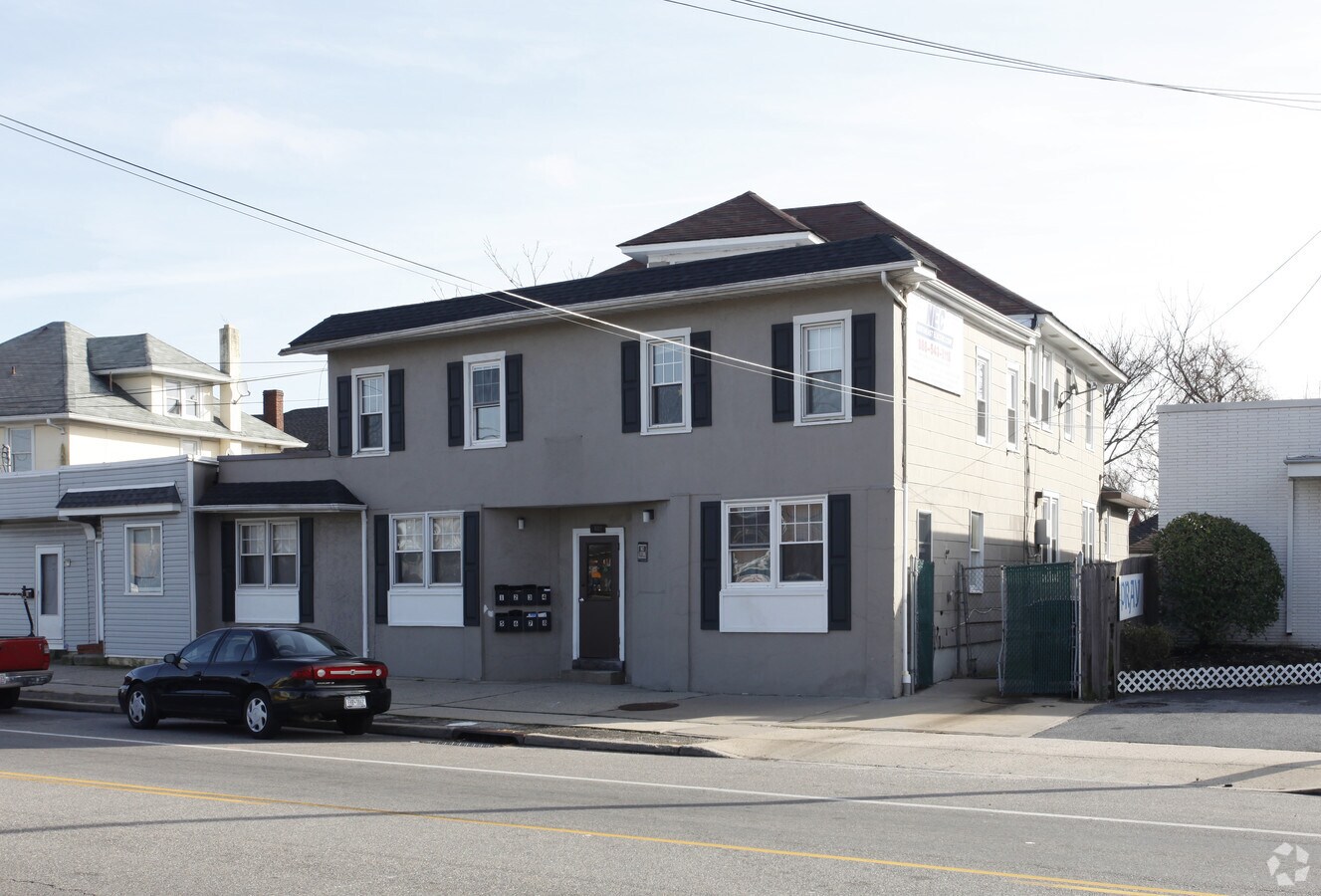 Photo - 1632 Union Blvd