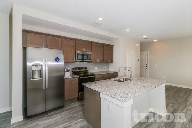 Photo - 620 Raglands Rd