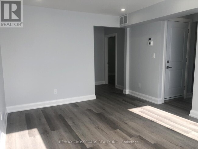 Photo - 25 Glenside Ave