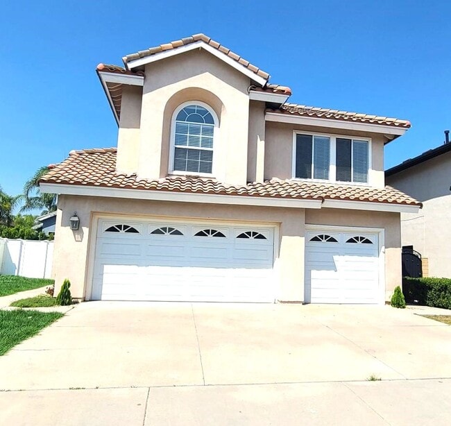 Building Photo - Single Family House - 4 Bedrooms + 2.5 Bat...