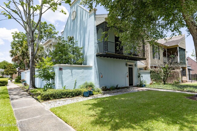 Photo - 211 Ursuline St