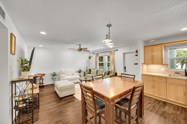 Photo - 2850 NE 14th Street Causeway Unit B 203