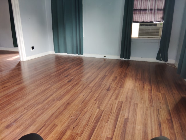 Photo - 508 Colvin St