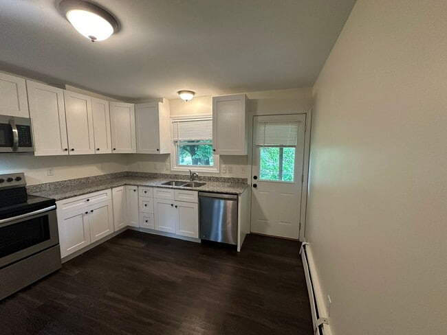 Photo - 670 4th St Unidad 2